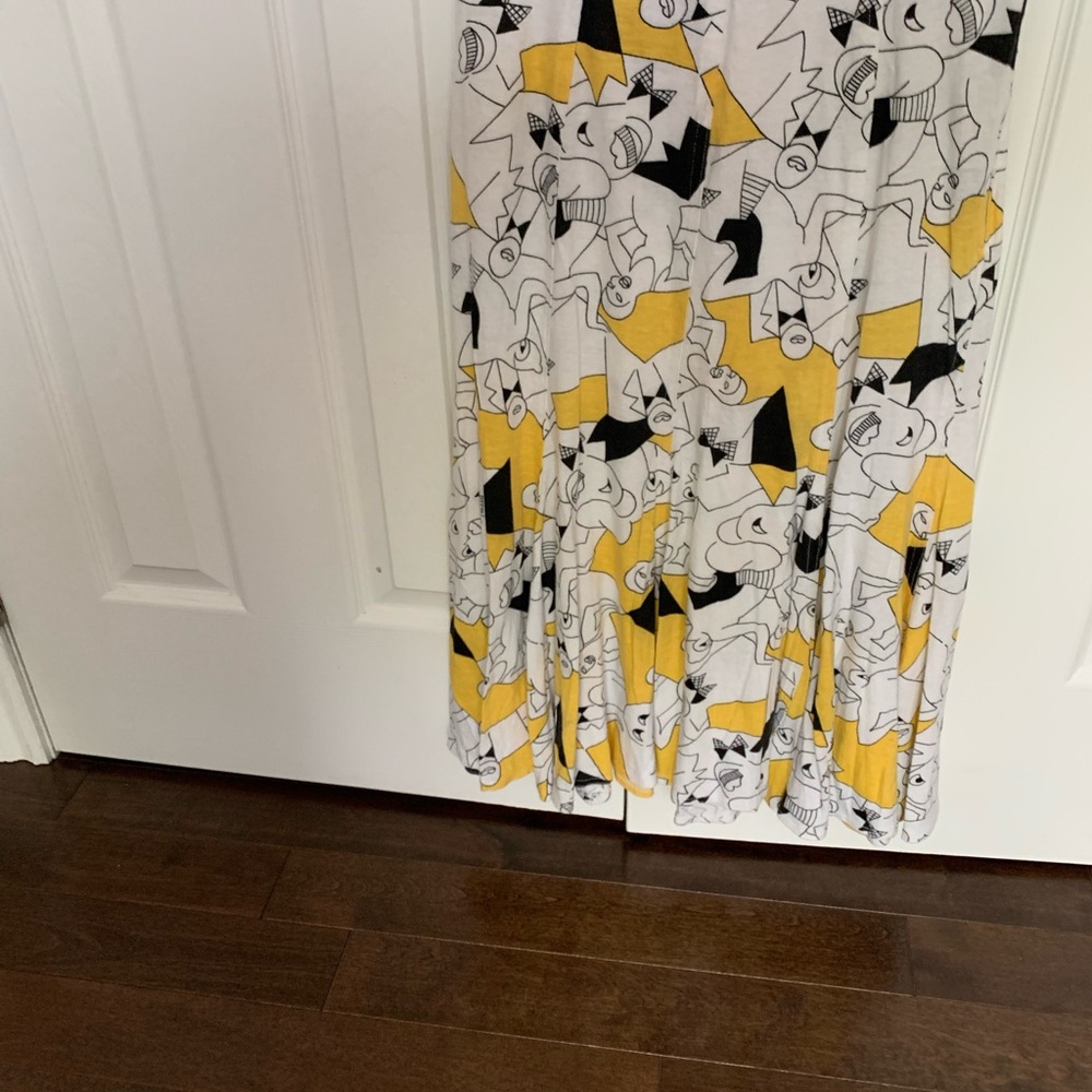 Abstract Print Yellow and Black Skirt